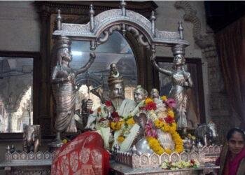 Babulnath Temple Mumbai