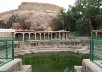 Sathyamurthi Perumal Temple Thirumayam