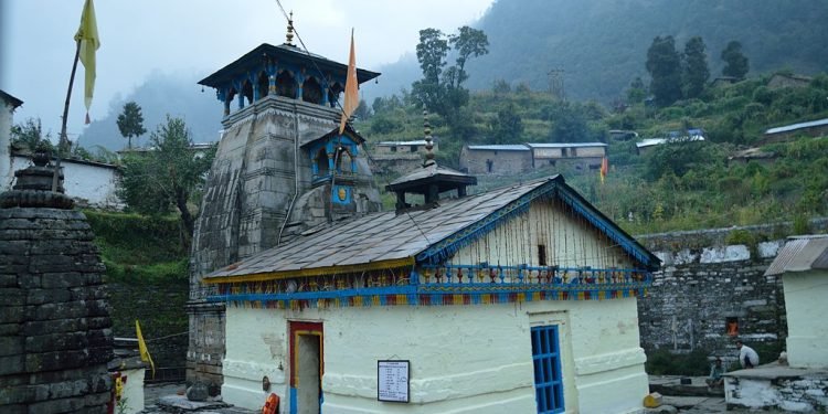 Triyuginarayan Temple Triyuginarayan
